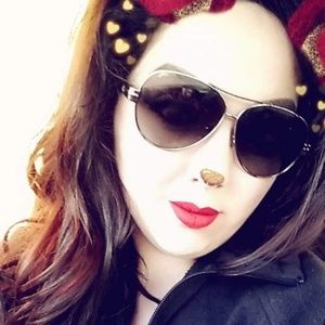 Meet your Posher, Elisha